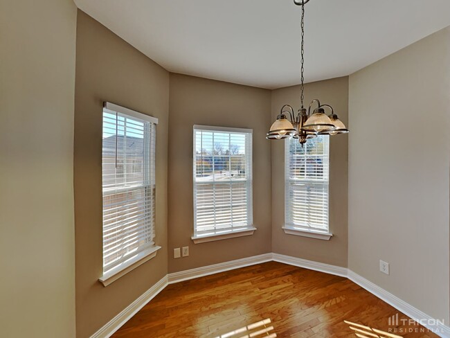 Foto del edificio - 6820 Scarlet Ridge Dr