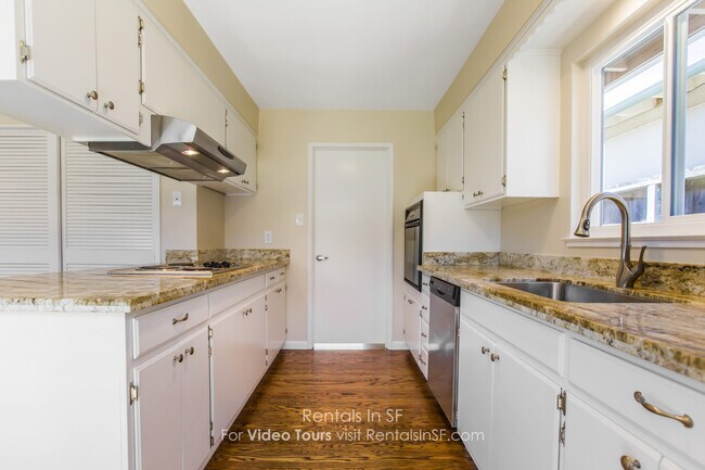Foto del edificio - 2781 Muirfield Cir