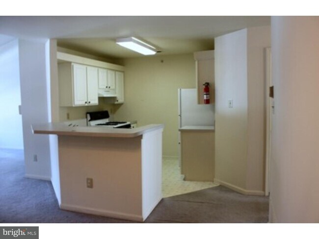 Foto del edificio - 412 Dresher Woods Dr