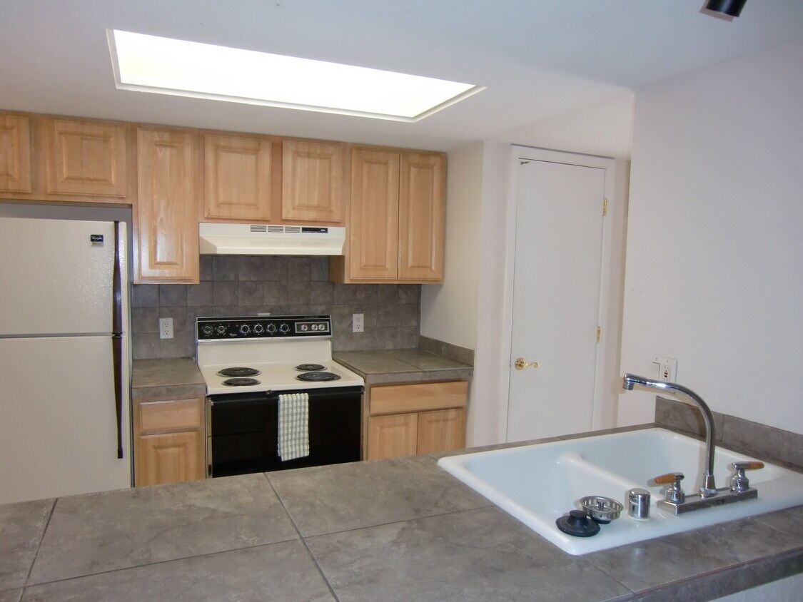 Cloverleaf Apartments Apartments Albuquerque, NM