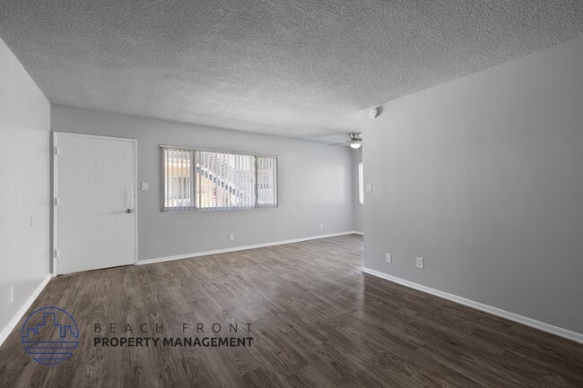 Building Photo - 745-747 Venice Way