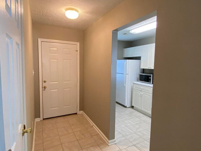 Foto del edificio - 4723 Brookwood Dr