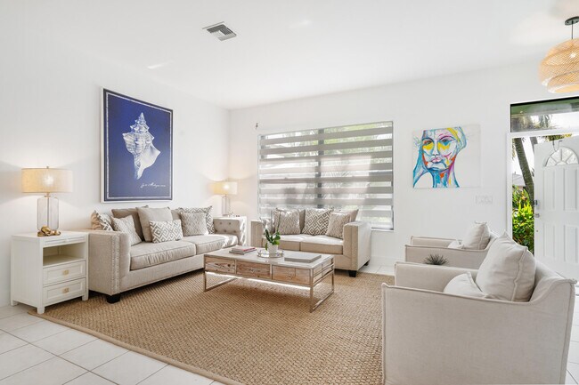 Foto del edificio - 1335 Caribbean Way