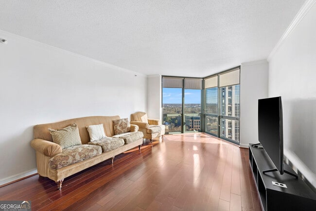 Building Photo - 2870 Pharr Ct S Northwest