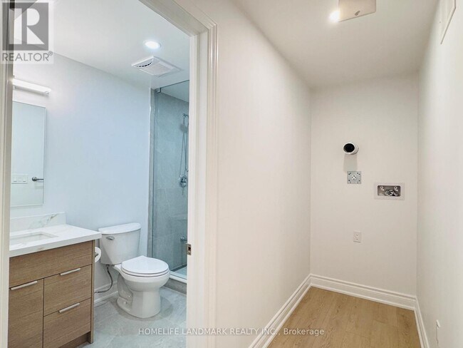 Photo du bâtiment - 1 Tran St