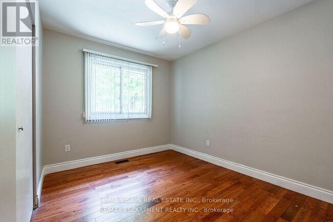Building Photo - 3 TANAGER Ave