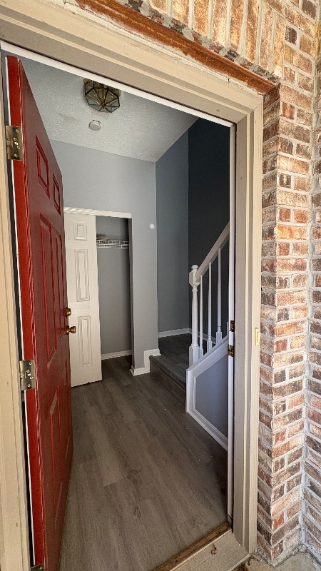 Building Photo - 4676 Court Yard Dr