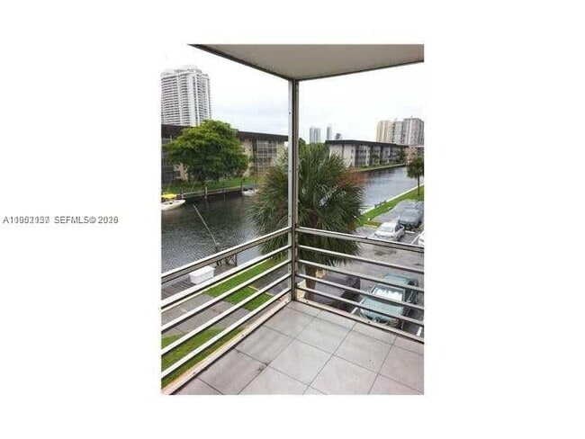 Building Photo - 3551 NE 169th St