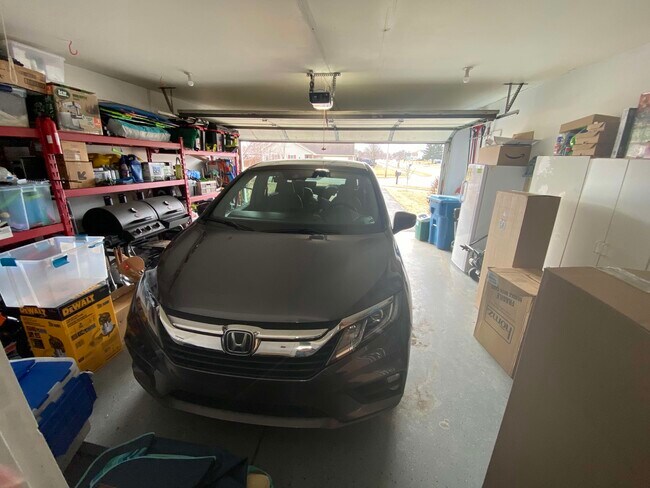 Foto del edificio - 5616 Jaskula Ln