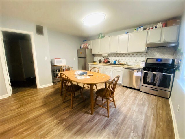 Foto del edificio - 1011 Curran St NW