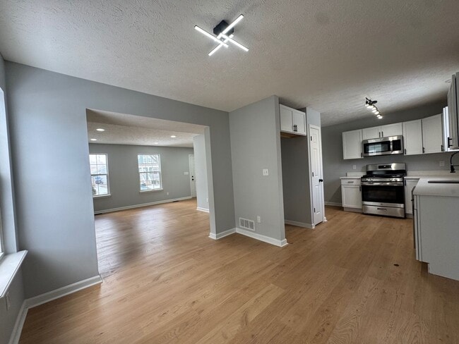 Building Photo - Newly Renovated 3BR/2BA Single-Family Home with Garage – Cleveland