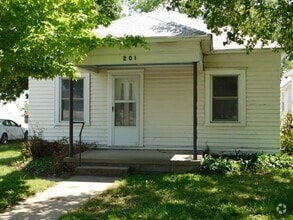 Building Photo - 201 W Olive Ave