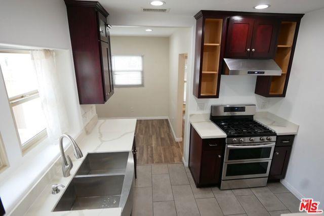 Foto del edificio - 2334 S Garth Ave
