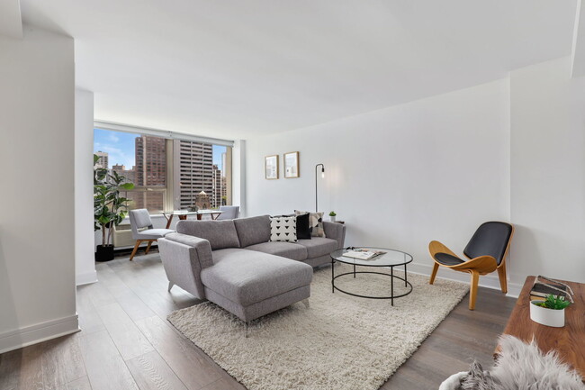 Foto del edificio - 1455 N Sandburg Terrace