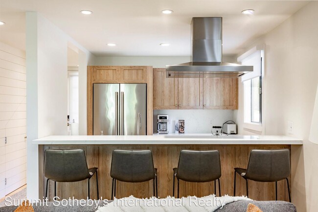 Building Photo - 1 br, 2 bath House - 1480 Three Kings Dr #15