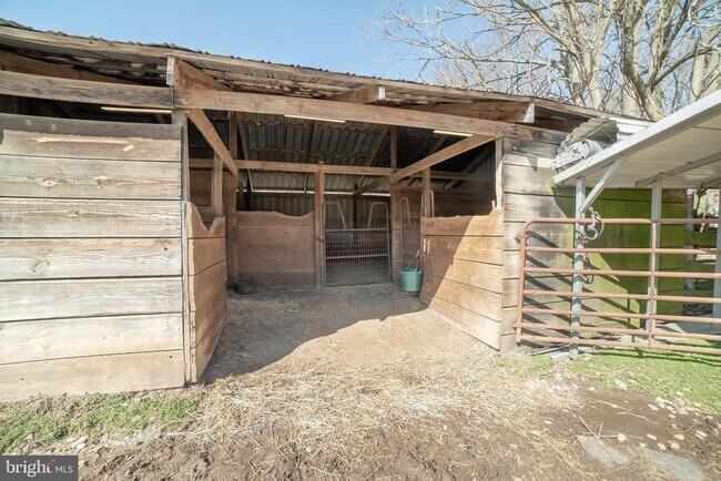 Building Photo - 14132 Rover Mill Rd