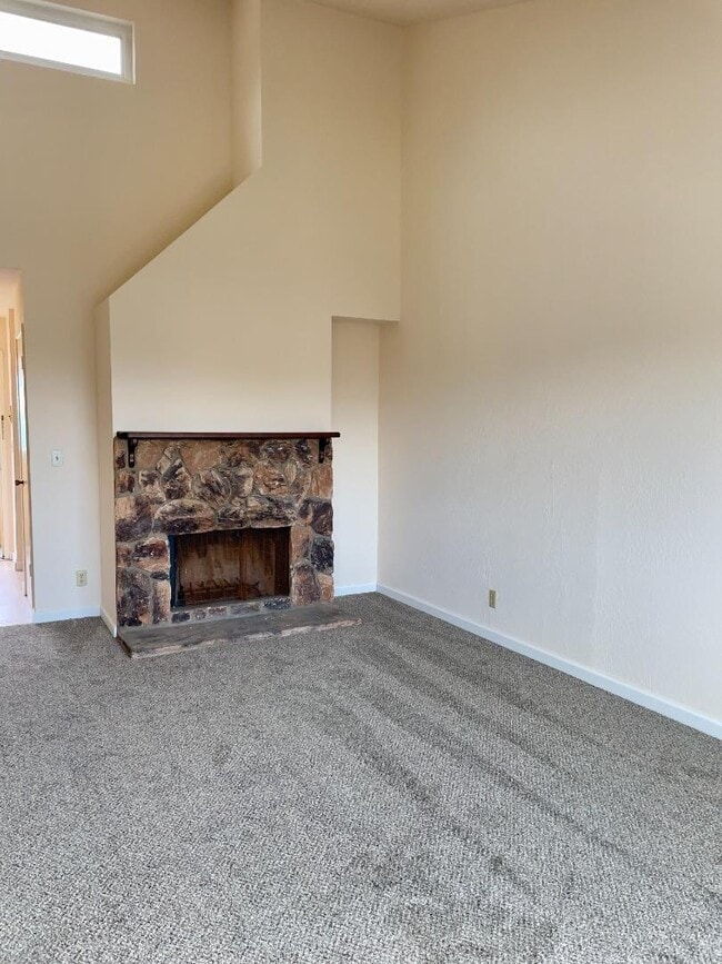 Building Photo - 1625 Palmetto Ave