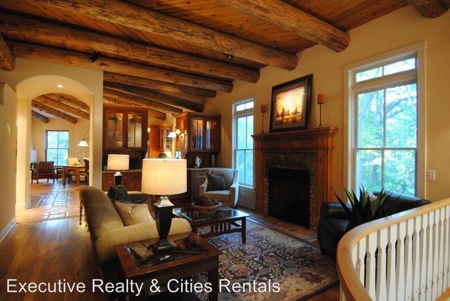 Foto del edificio - 33 E Pleasant Lake Rd