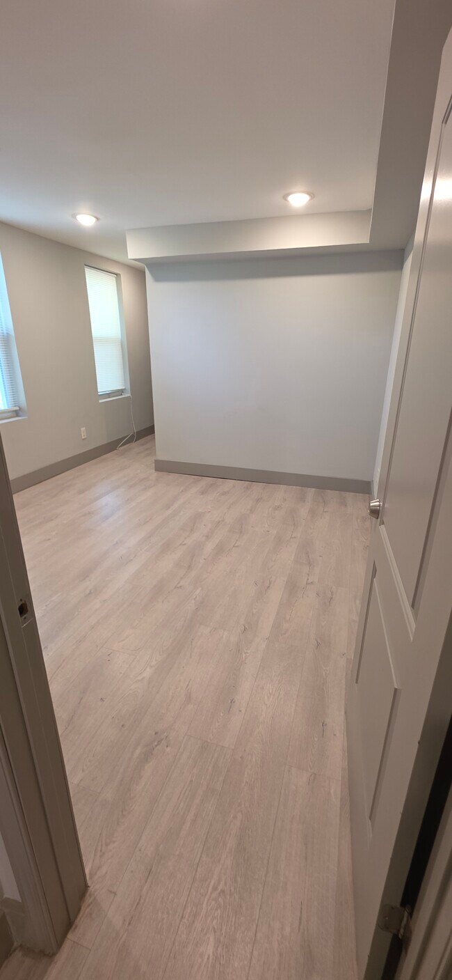 Foto del edificio - 533 N Belnord Ave