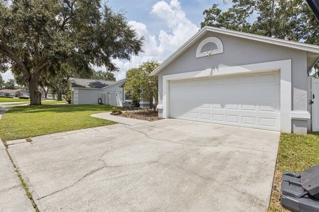 Foto del edificio - 2313 Foggy Ridge Pkwy