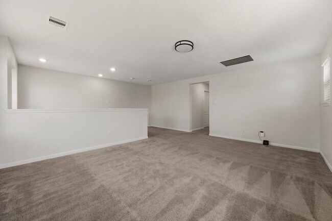 Building Photo - 20602 Pioneer Oak Ln