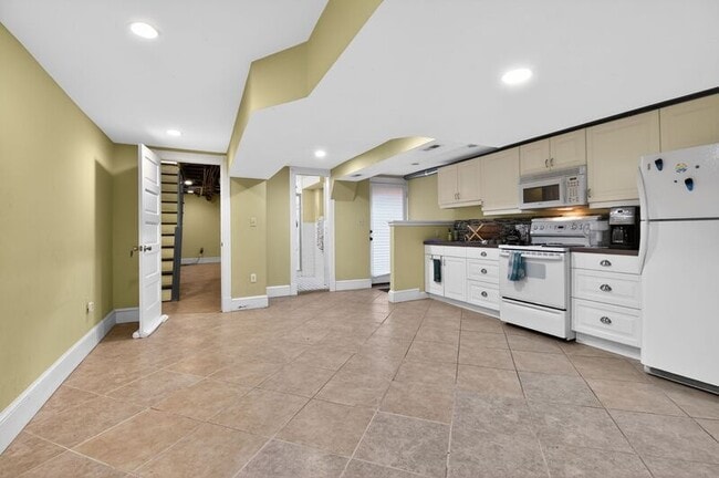 Photo - 1319 Massachusetts Ave SE House