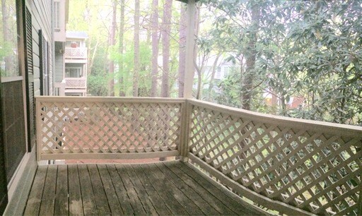 Building Photo - 707 Vicksburg Pl