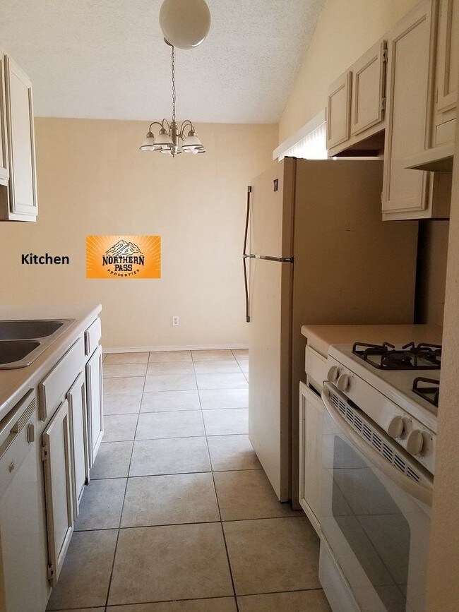 Building Photo - 6029 Bridalveil Dr
