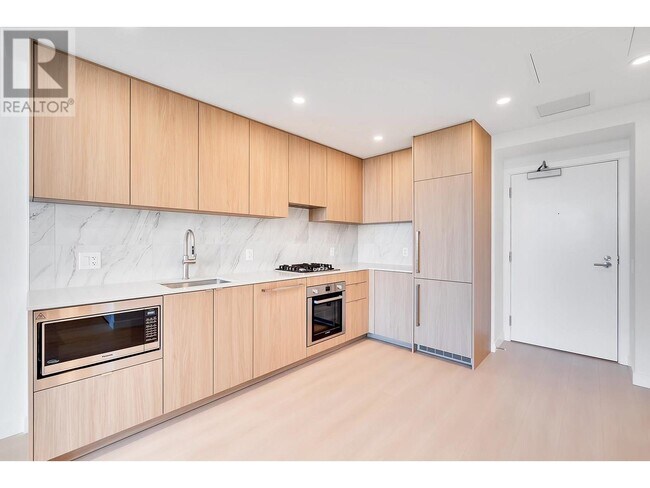 Photo du bâtiment - 626-2626 Claremont St