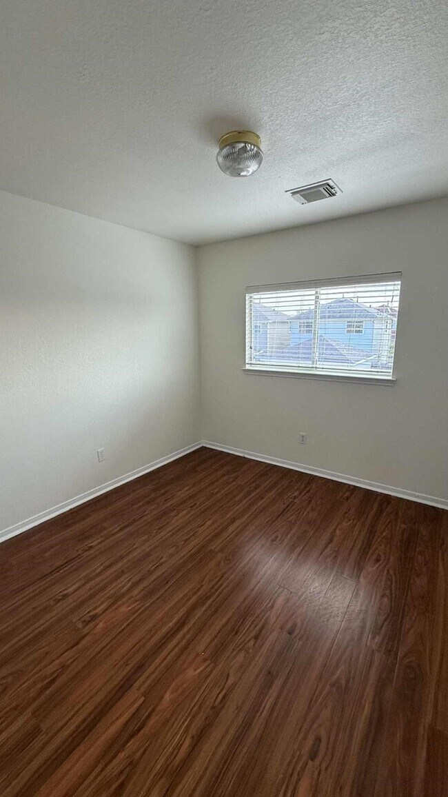 Building Photo - 1677 Nichole Woods Dr