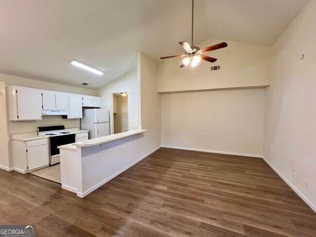 Building Photo - 129 Brookhaven Cir