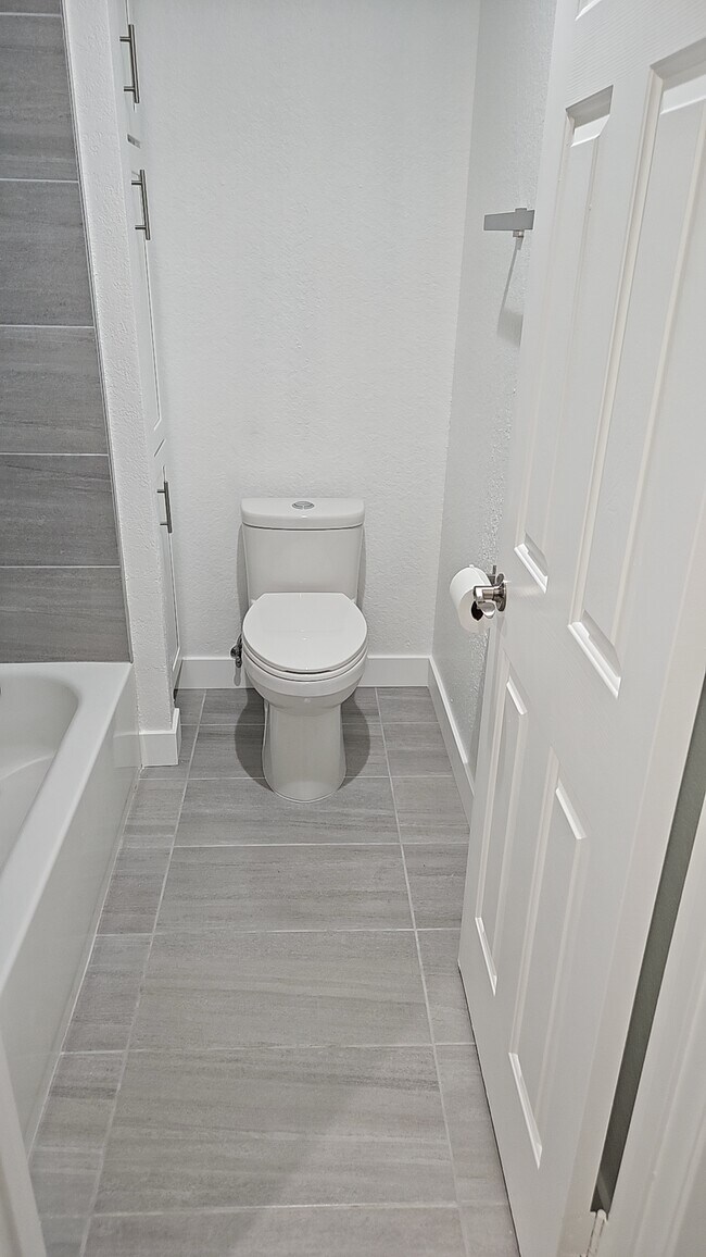 Foto del edificio - 78650 Avenue 42