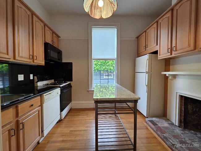 Photo - 2012 Pierce St Apartment