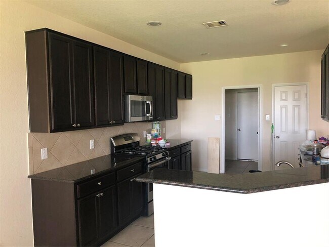 Foto del edificio - 5443 Seabird St