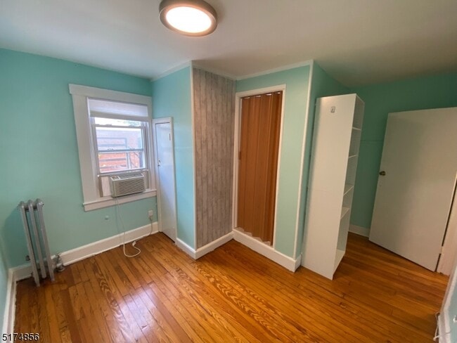 Foto del edificio - 313 Hoover Ave