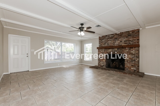 Building Photo - 2307 Freemason St