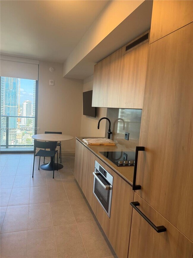 Foto del edificio - 121 NE 5th St