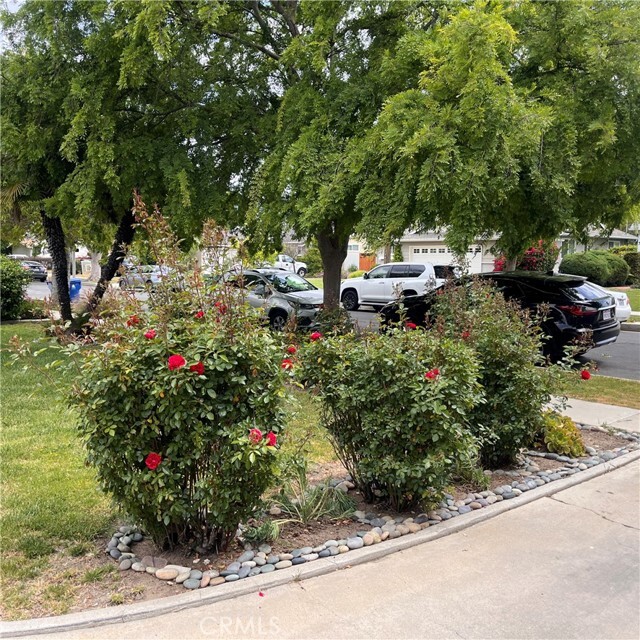 Foto del edificio - 6629 Melba Ave