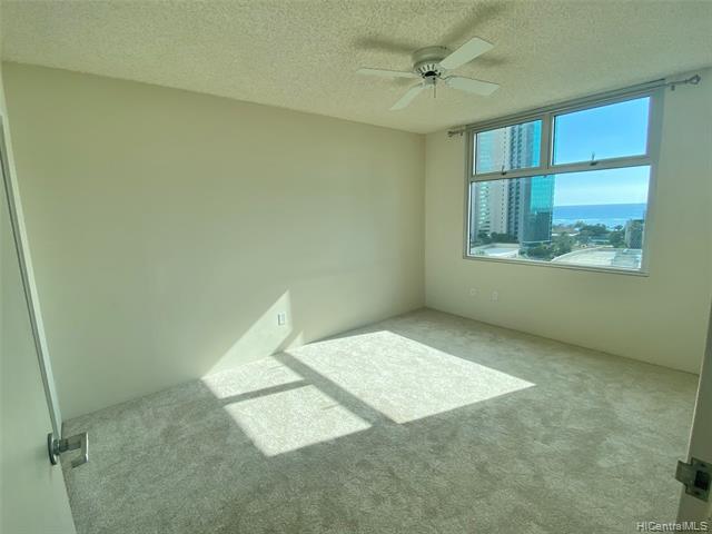 Building Photo - 1133 Waimanu St
