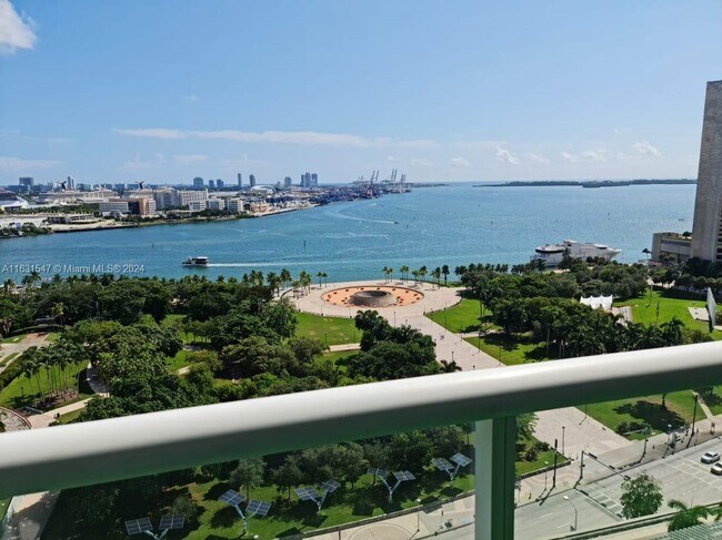 Foto del edificio - 50 Biscayne Blvd