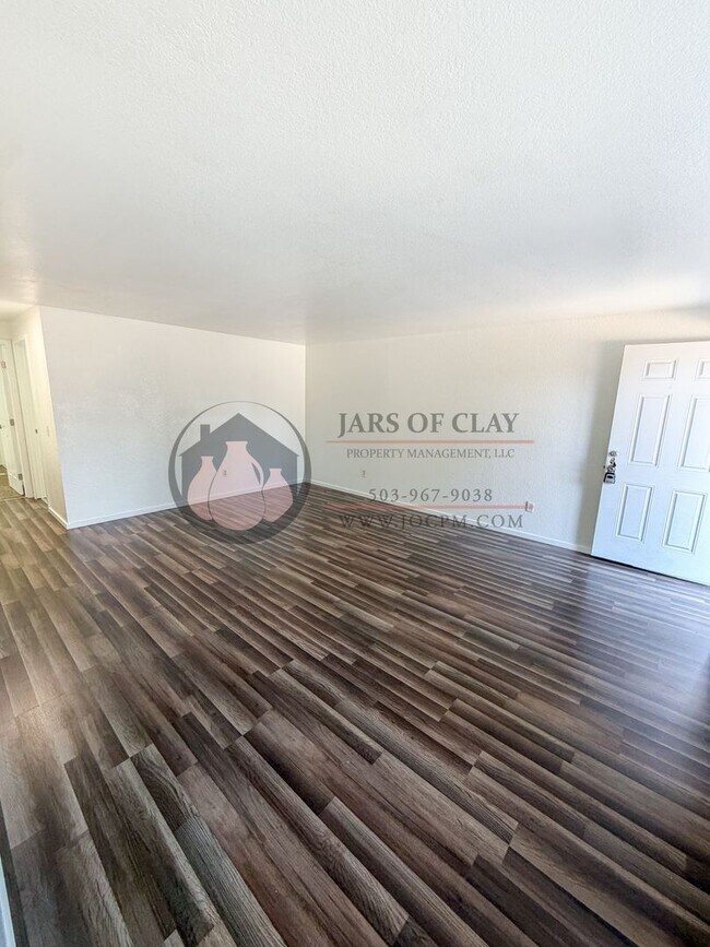 Foto del edificio - 3926 Partridge Ln NE