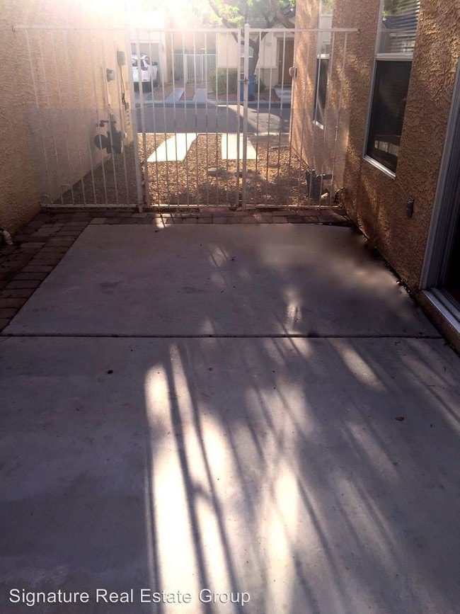 Building Photo - 1270 Orange Meadow St