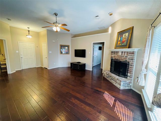 Building Photo - 2902 Goldenwave Dr
