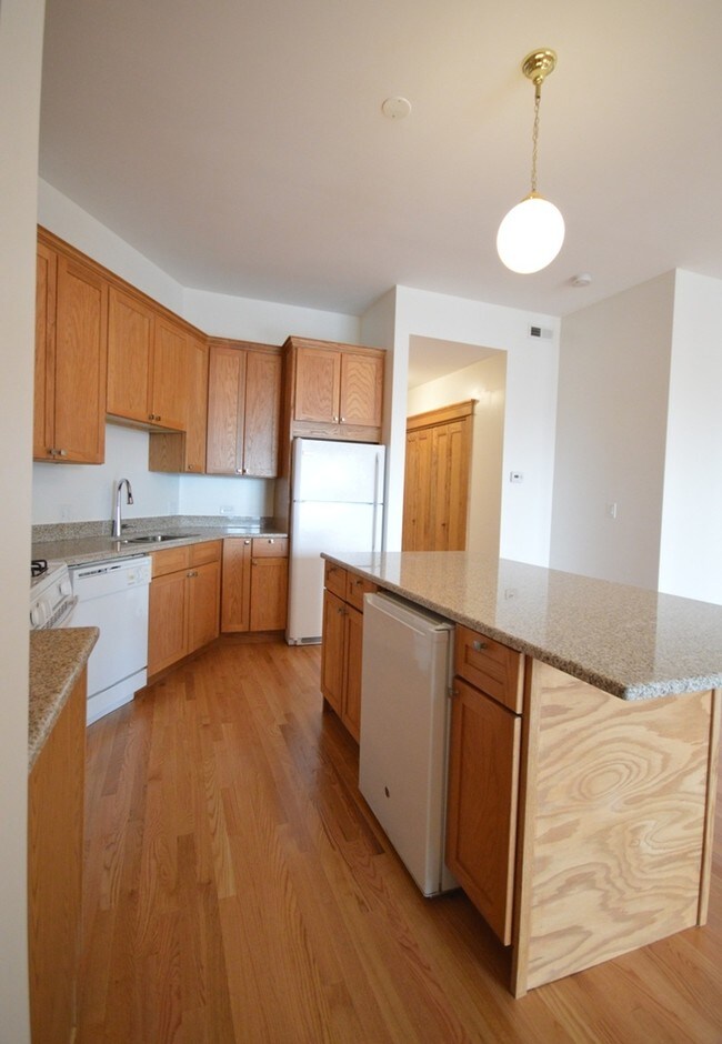 Foto del edificio - 3406 N Sheffield Ave