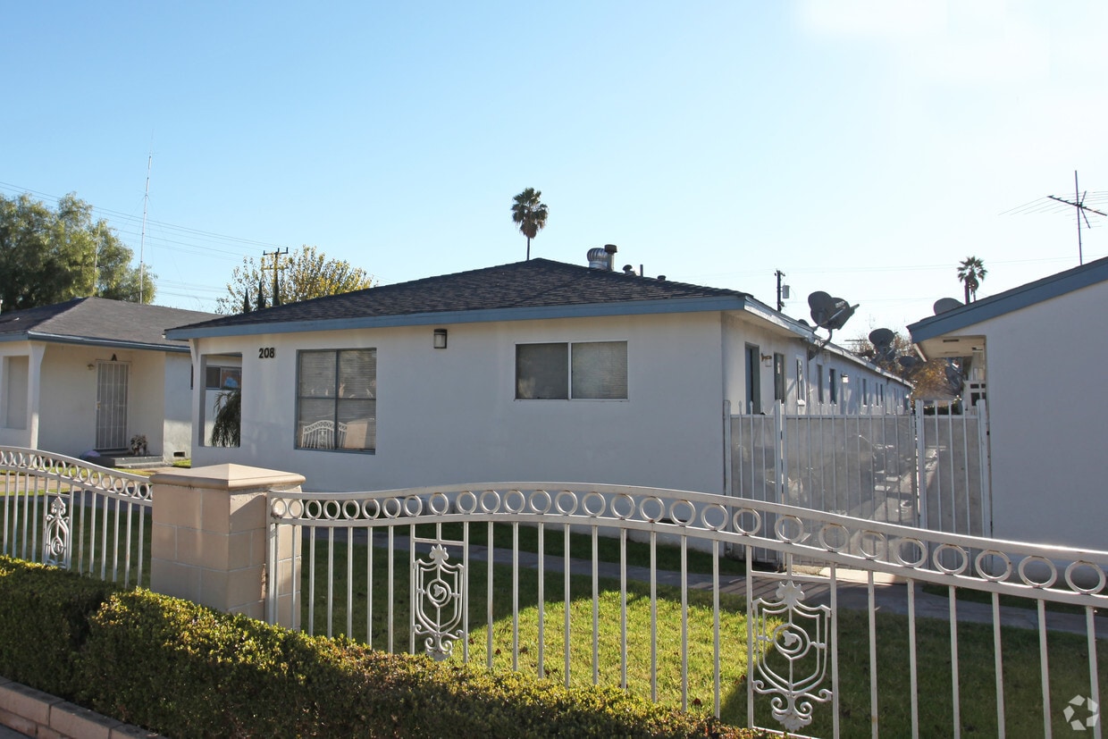 Foto del edificio - 208 W Verdugo Ave
