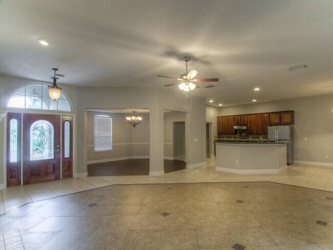 Foto del edificio - 2533 Sunny Creek Dr