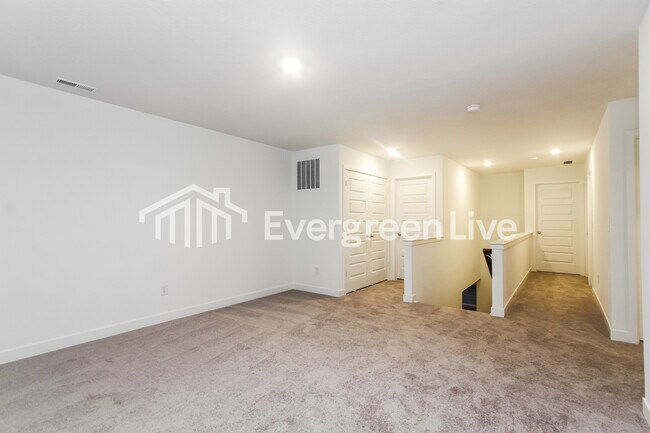 Building Photo - 941 Penrose Pl