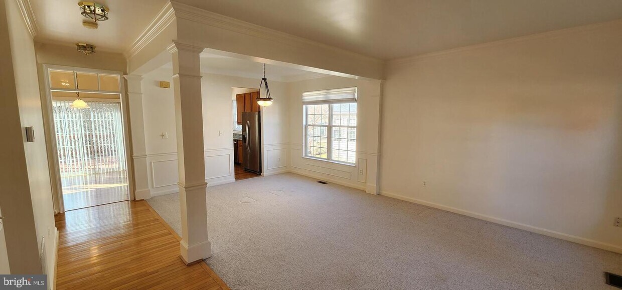 Primary Photo - 21439 Plymouth Pl