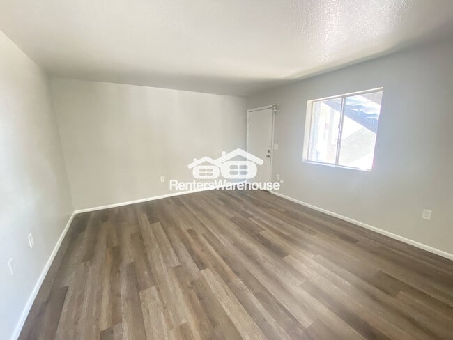 Building Photo - 3136 E Cicero St