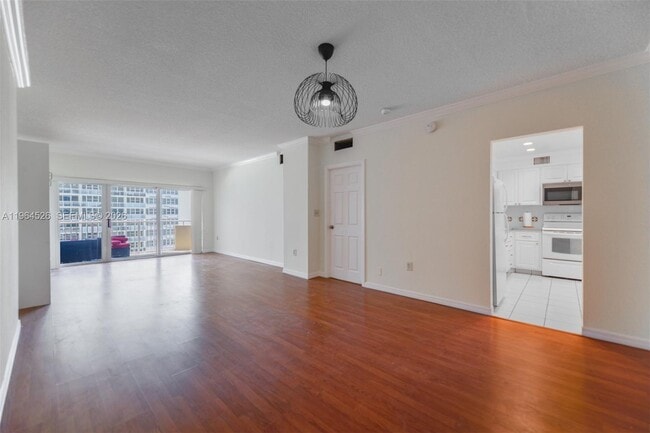 Foto del edificio - 1980 S Ocean Dr